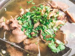 -谢老五跷脚牛肉·非遗传承店