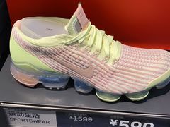 -NIKE上海青浦优选体验店