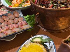 -老滇山寨•云南特色菜•地方菜•民族风情歌舞表演(金碧店)