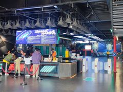 -极限PLAY运动娱乐新世界·团建派对潮玩休闲馆·室内蹦极高空游乐园