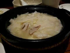 -阿瓦山寨·湘菜现炒·剁椒鱼头王(咸阳总店)