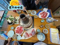 -额尔敦传统涮.冰煮羊火锅(乌兰察布体育场店)