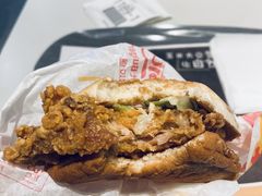 -麦当劳(世界城广场店)