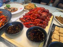 -肥肥虾庄·金牌油焖大虾(沙湖店)