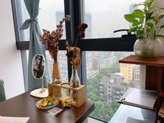 -ME觅妆·定制美妆·彩妆私教(菱角湖店)