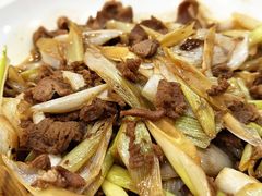 葱爆鲜鹿肉-乔家满族八大碗(流水沟店)