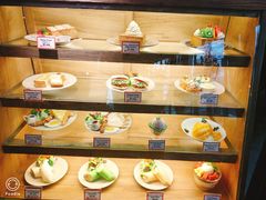 面包甜点陈列柜-漫咖啡(沙龙汇店)