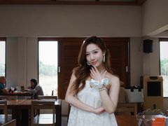 -Chom Cafe and Restaurant