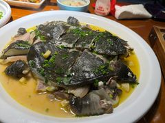 -魏铭鱼头捞饭(晋阳路店)