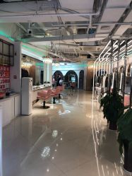 -BULB STUDIO 巴柏明星发型工作室