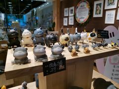 -藏猫猫咖啡主题馆(中央大道店)
