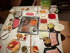 -海底捞火锅鲜切牛肉主题店(长寿路店)