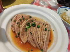 -刘姐啤酒鱼民族演艺餐厅(西街总店)