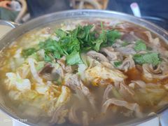 -闫家驴肉老店(华电一校店)