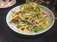 拌豆皮-19°c海鲜烧烤大排档