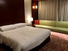 -上海龙之梦万丽酒店