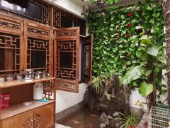 -丽江庭院·云南野生菌·海鲜火锅(鼓楼四合院店)