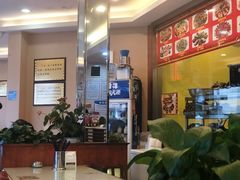 等位区-廖老妈蹄花店(人民公园陕西街259号店)