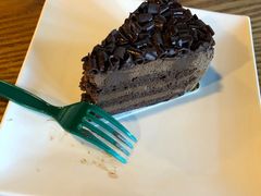 三重巧克力蛋糕-星巴克(哈尔滨新一百店)