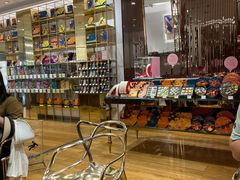 -VENCHI 闻绮(上海佛罗伦萨小镇店)