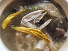 -龙桥私厨·姜花菊花过桥鱼·顺德菜(容桂店)