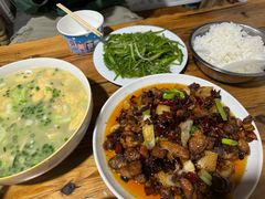 黄焖鸡-阿葉农家饭店