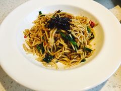 油鸡枞煮饵丝-半山腰·云南菜(侨福芳草地店)