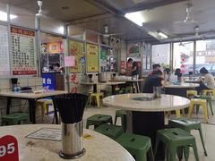 大堂-华威达牛庄(黄埔大道西店)