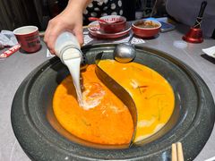 -生活如沸·顺德水牛奶火锅(大学路店)