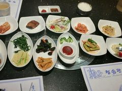 -青松馆韩国料理(香港中路佳世客店)