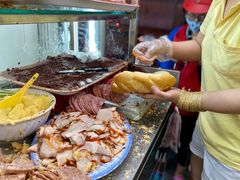 -Bánh Mì Huynh Hoa