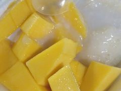 -芒果糯米饭摊子