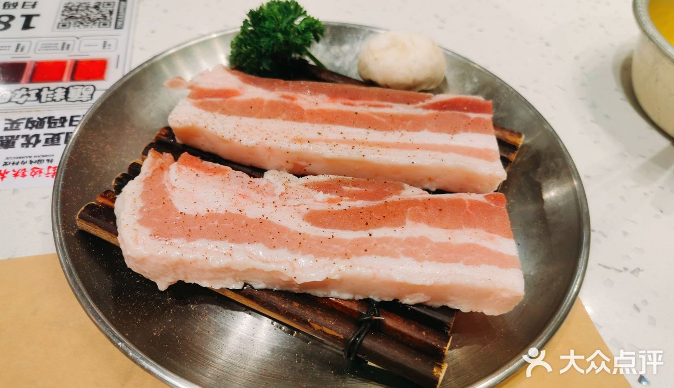 周末，来一顿铁桶烤肉吧