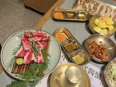 -草家酱蟹炭火烤肉店(珲春南路一店)