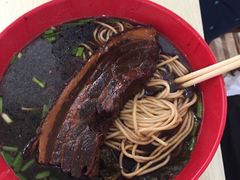 -小龙大肉面馆