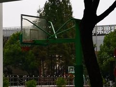 -上海理工大学附属杨浦少云中学