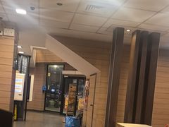 -麦当劳(乳山路店)