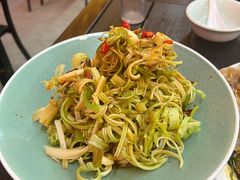 -鑫渔港海鲜本地菜·山海关浑锅(东戴河店)