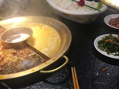 -九鼎轩脆毛肚火锅(商业街店)