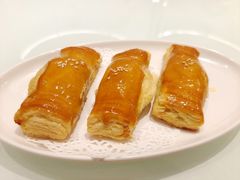-香港百合居(LCM置汇旭辉广场店)