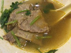 咖喱牛肉汤-东泰祥生煎馆(陕西南路店)