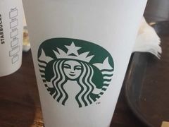 -星巴克臻选(盐城金鹰聚龙湖店)