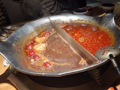 台式麻辣锅-湊湊火锅·茶憩(杭州湖滨银泰in77店)