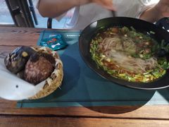 -八月美食小馆(银泰城总店)