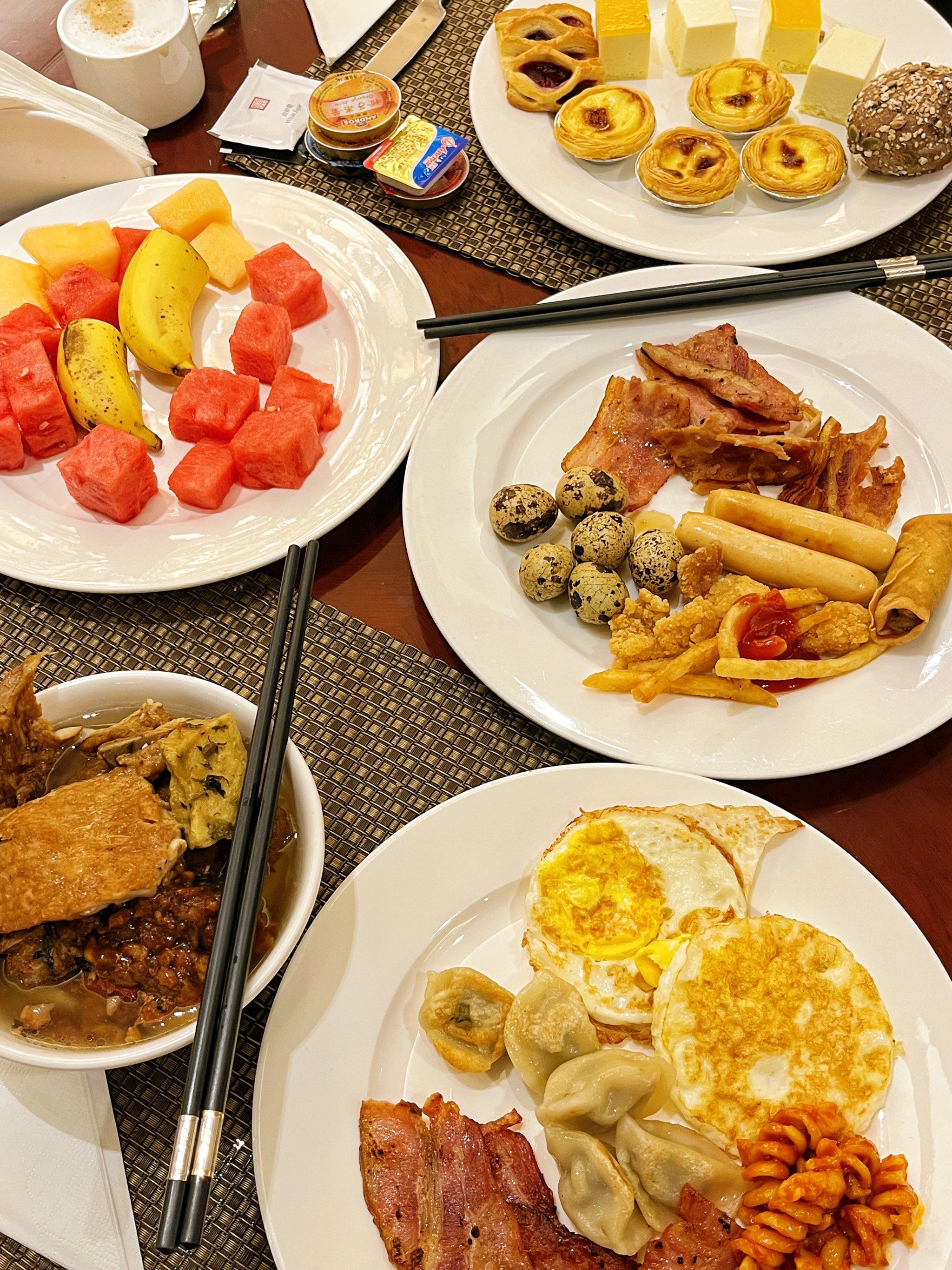 29.9的酒店早餐自助7515真的太香了…[流泪]