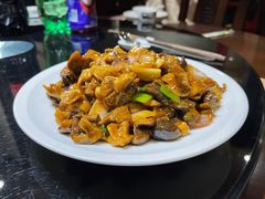 -东口码头·烧鸽子·鱼头泡饼·地方菜(金鹰悦城店)