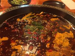 -三道苗苗鱼·美蛙黄辣丁(八里店)