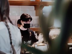 -DOUBLE HAPPINESS 双喜面包咖啡