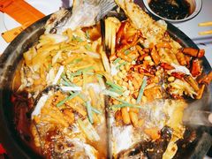 -鸣记脆皮烤鱼·海鲜烤鱼(三八广场店)