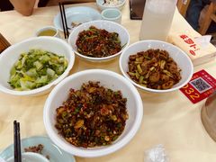 -笨罗卜浏阳菜馆(龙华鹏润达店)
